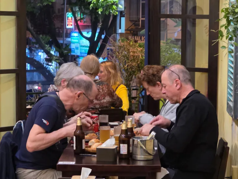 Vị Nguyên Vietnamese Restaurant & Vegetarian Food Hanoi Old Quarter