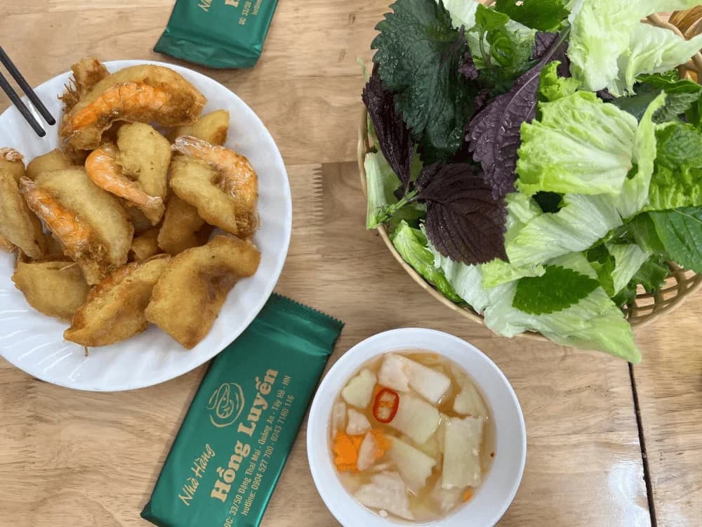 Bánh tôm Hồ Tây
